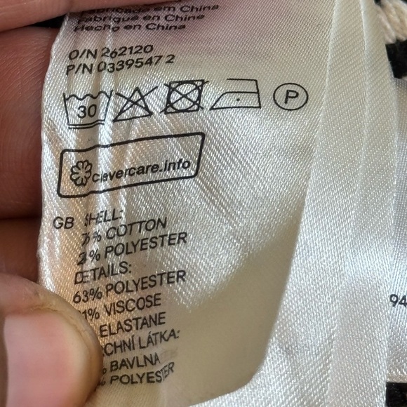 H&M Boho Tapestry Black White Patterned Fringe Vest | Size 8 - Picture 12 of 12